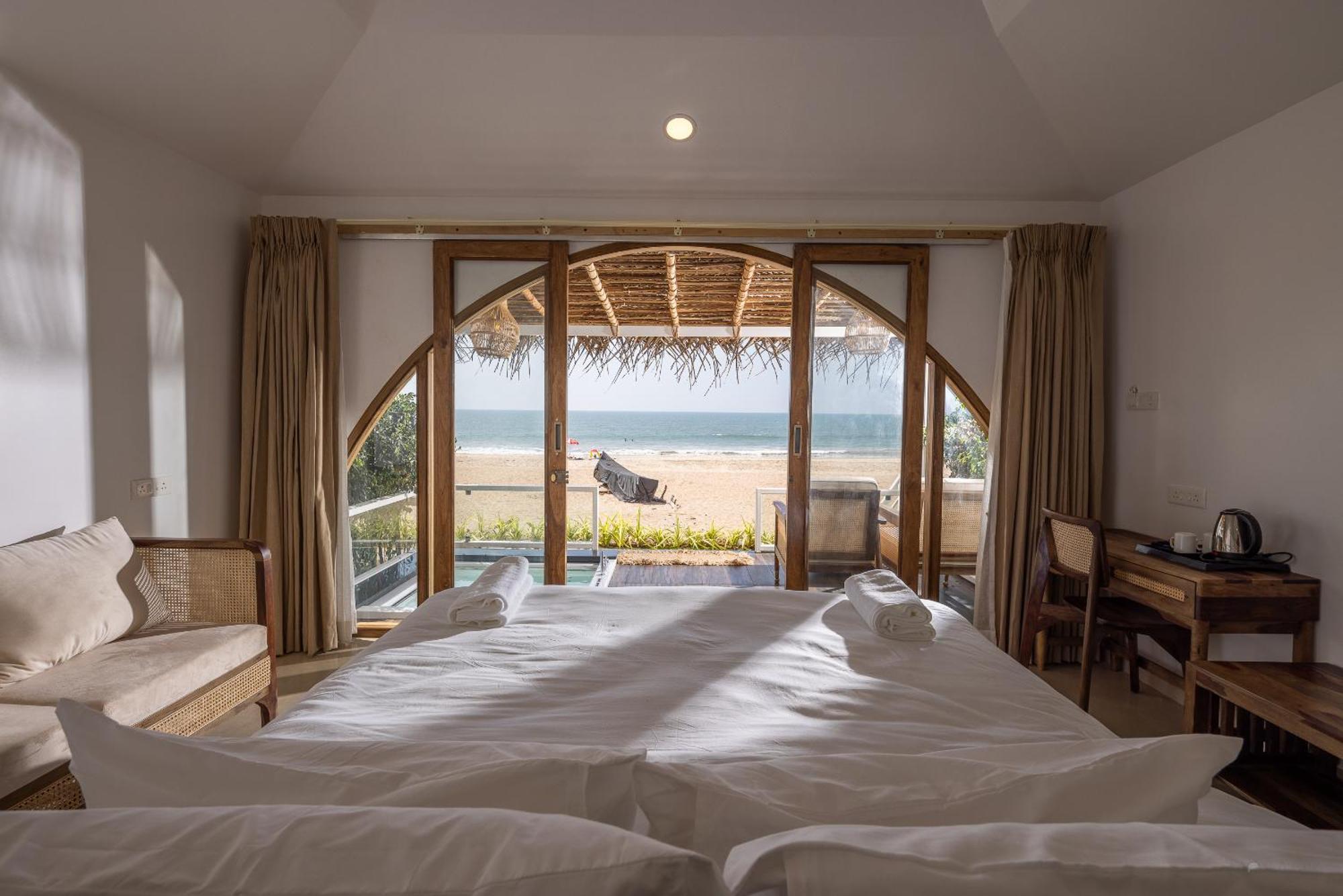 The Shore Agonda Exterior photo